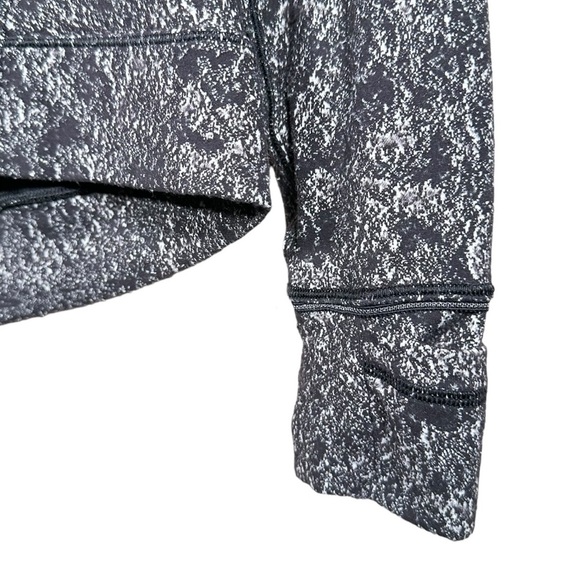LULULEMON Outrun the Elements 1/2 Zip Pullover in Misted Jacquard Black White - Picture 13 of 15